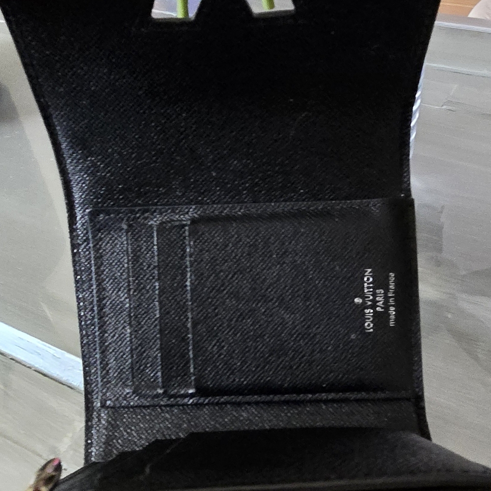 Louis Vuitton Black Belt and Wallet Set - Picture 6 of 10